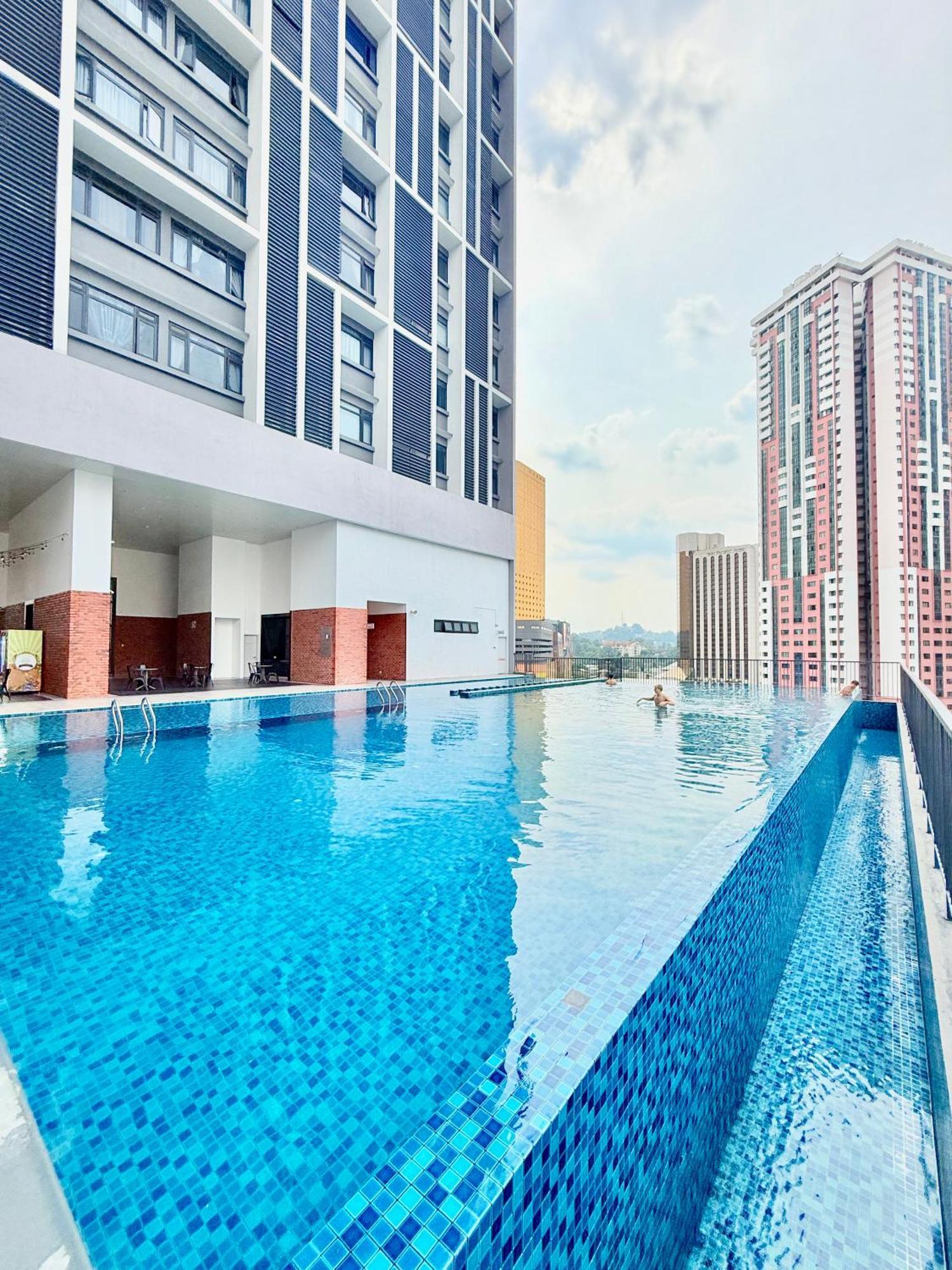 Klcc 1 By Chamber *